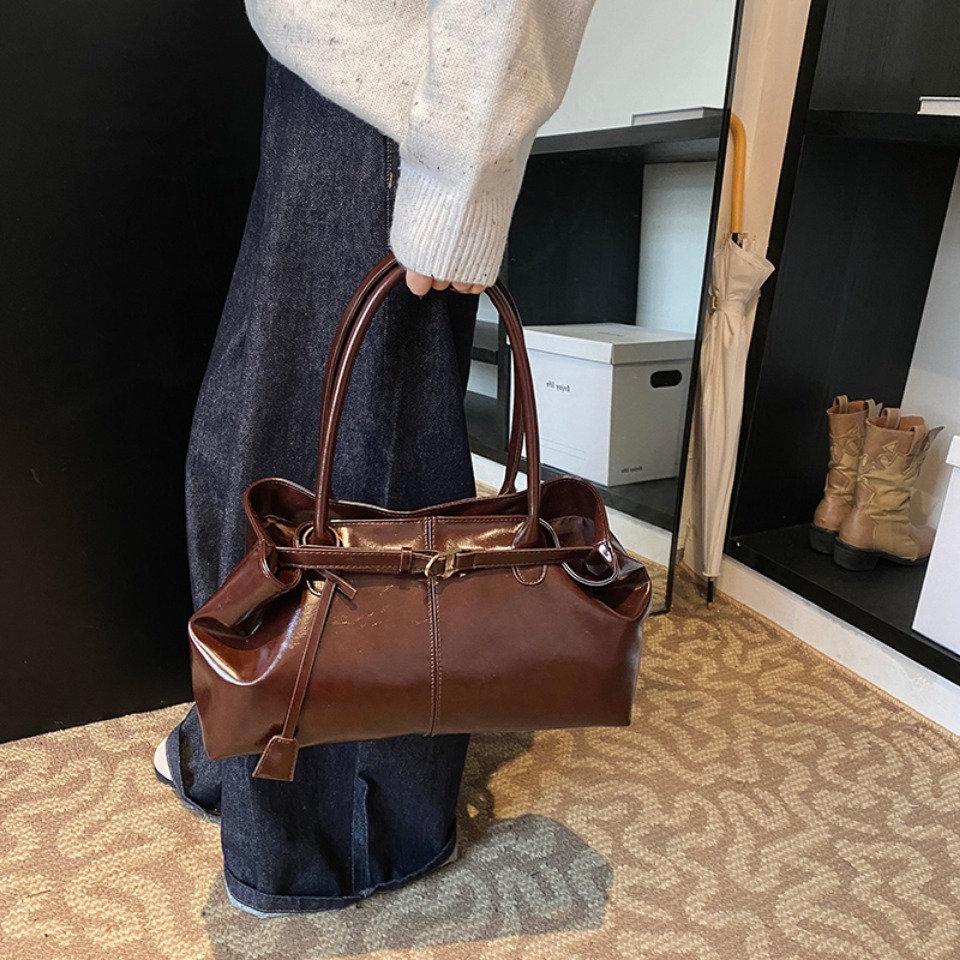 الشتاء النفط بولي Leather الجل - مراجعة Leather Work Handbags For Women وسعره